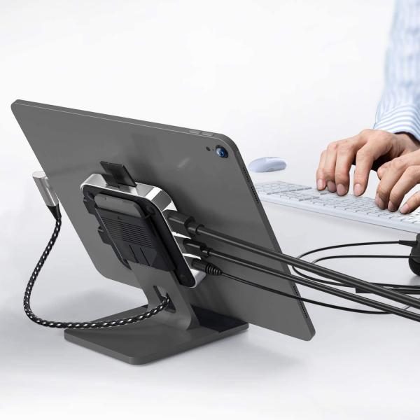 BYEASY USB C Hub with Stand, 7 in 1 Docking Station with 4K